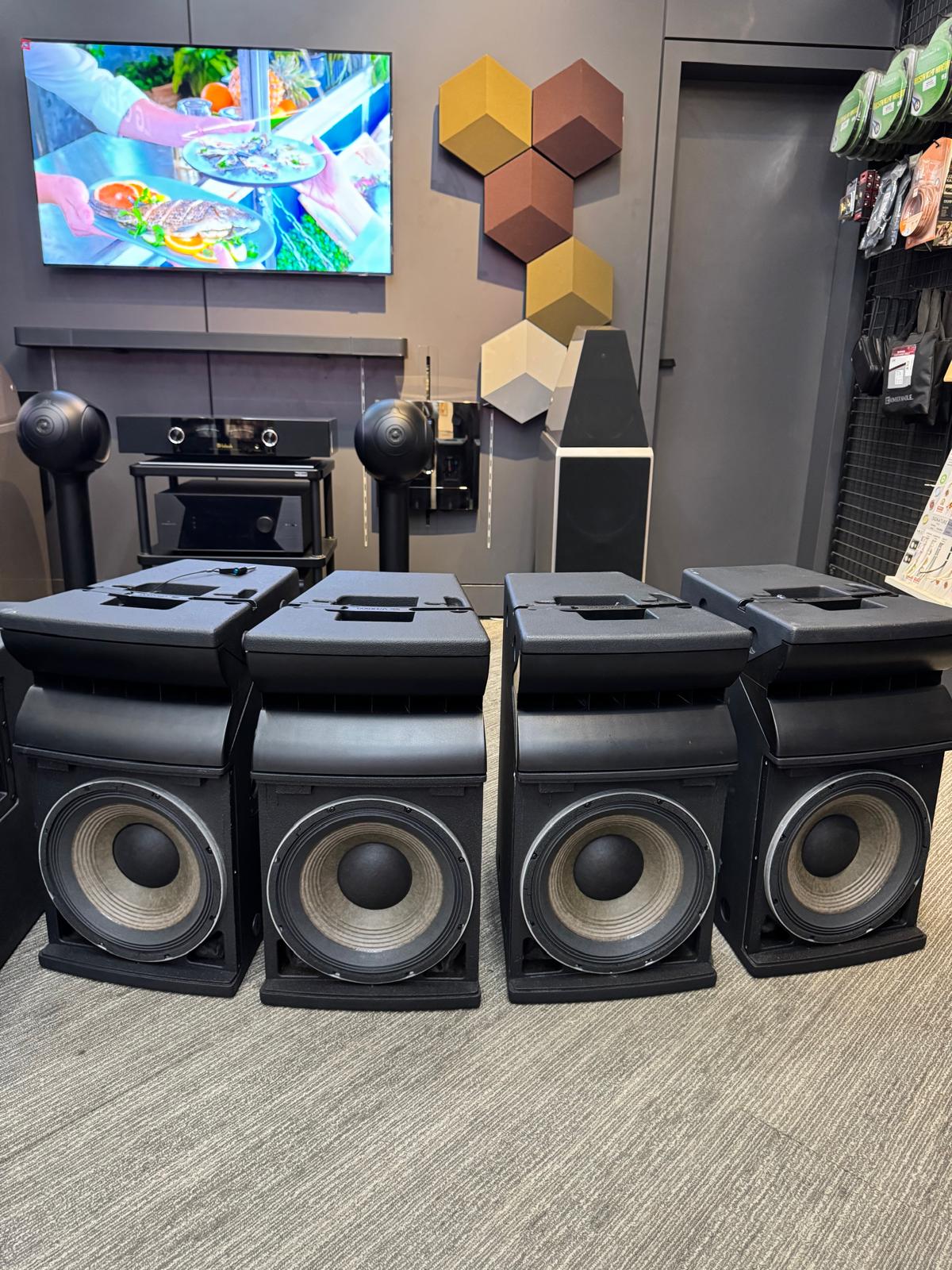 JBL VRX 932 LAP 12'' 1750 Watt Aktif Line Array Hoparlör 4 Adet+JBL VRX 918 SP 18" 1500W Asılabilir Aktif  Subwoofer